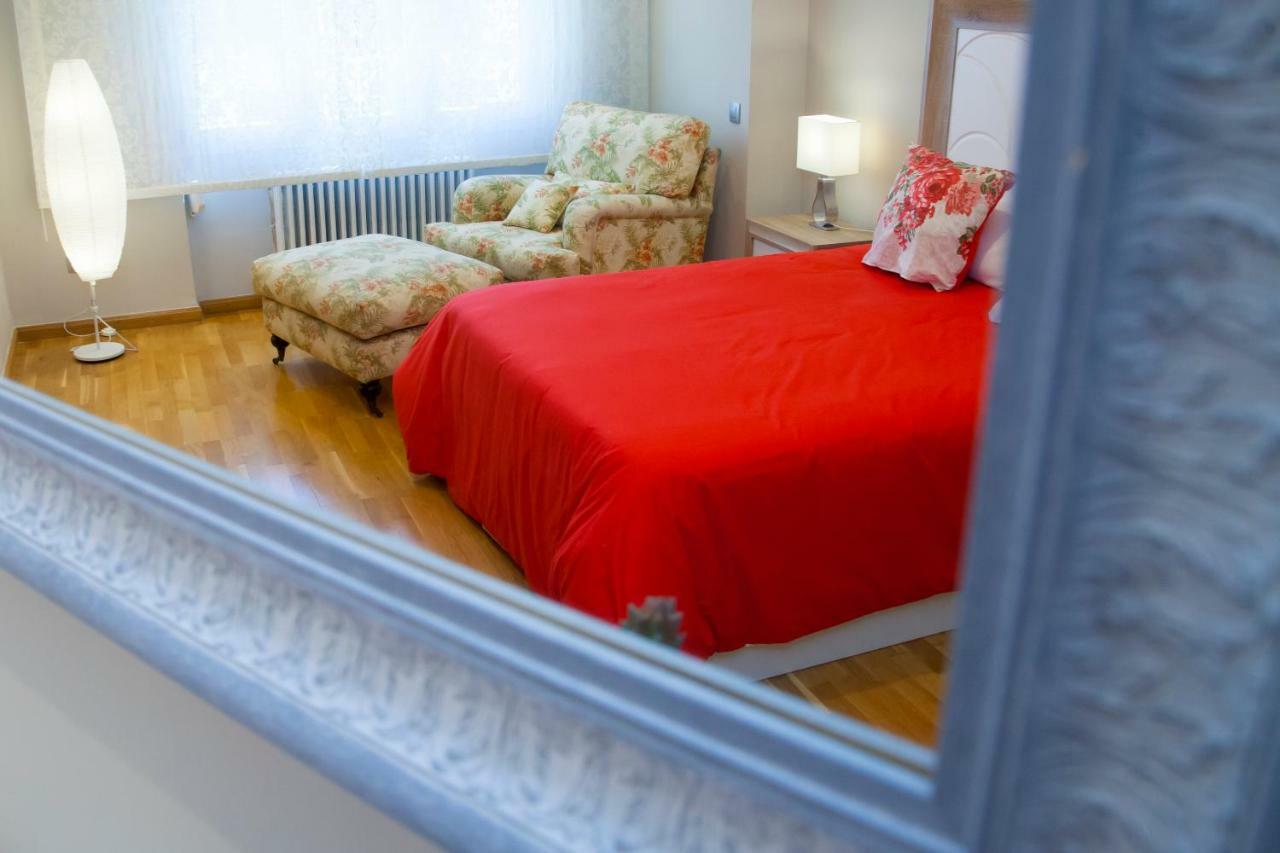 Apartamento 8 - 10 Pax Soria - Centro Luaran gambar